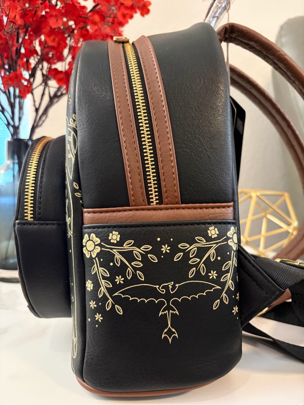 Loungefly Dreamworks HTTYD Toothless Glow in the Dark Exclusive Mini Backpack - Picture 2 of 4